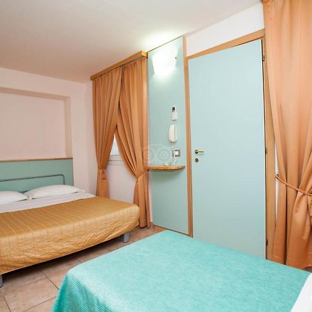 Villaggio Albatros Resort Лезина Экстерьер фото
