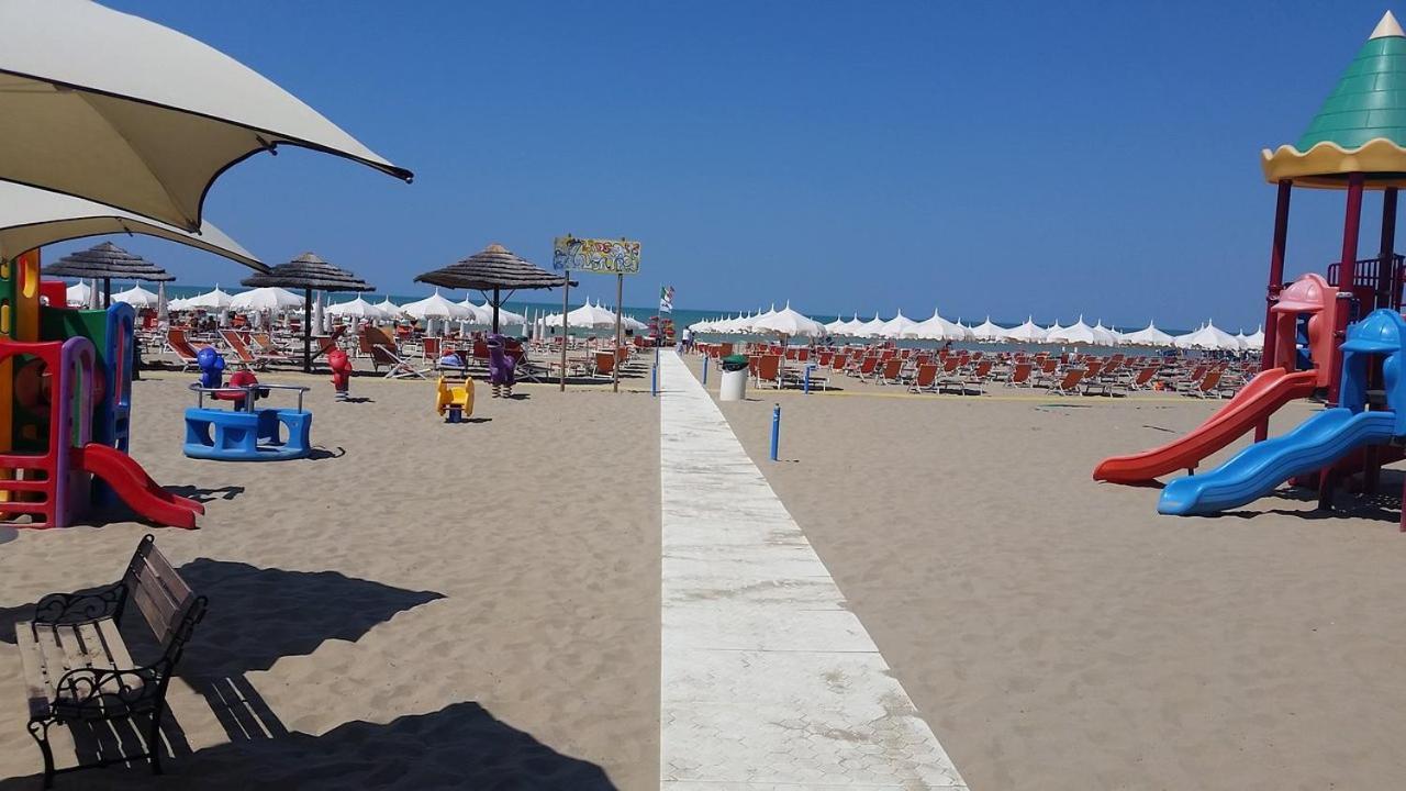 Villaggio Albatros Resort Лезина Экстерьер фото