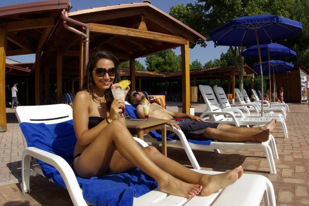 Villaggio Albatros Resort Лезина Экстерьер фото
