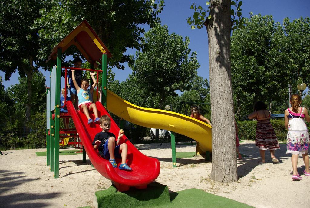 Villaggio Albatros Resort Лезина Экстерьер фото