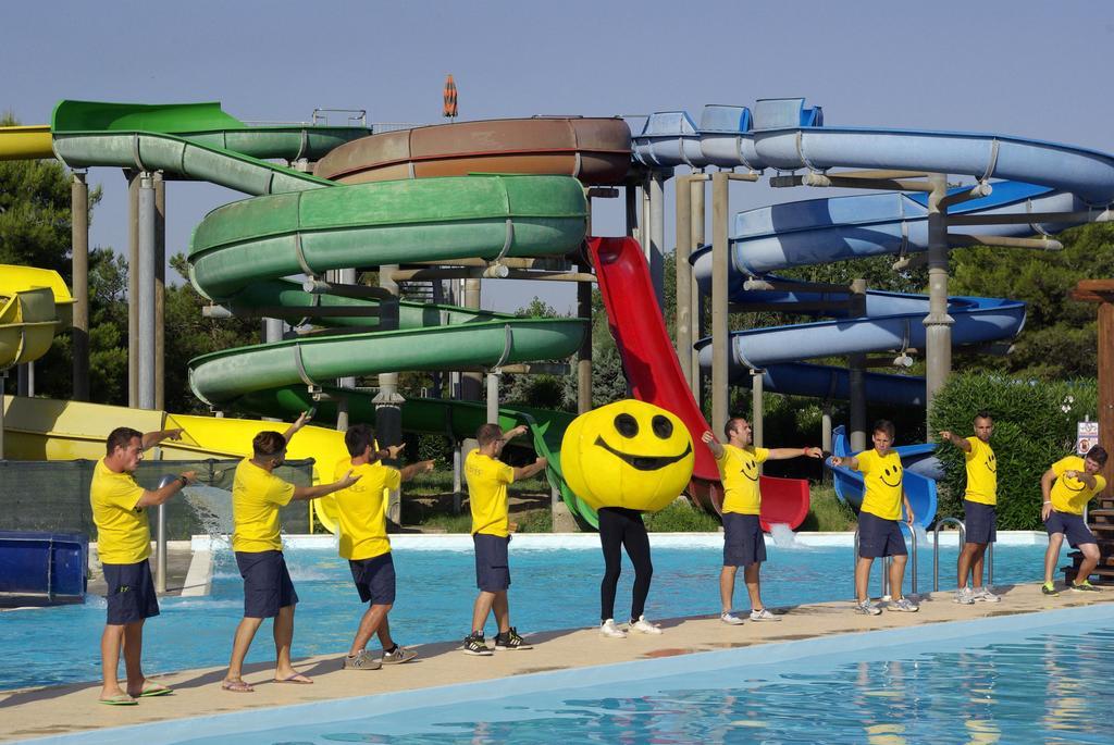 Villaggio Albatros Resort Лезина Экстерьер фото