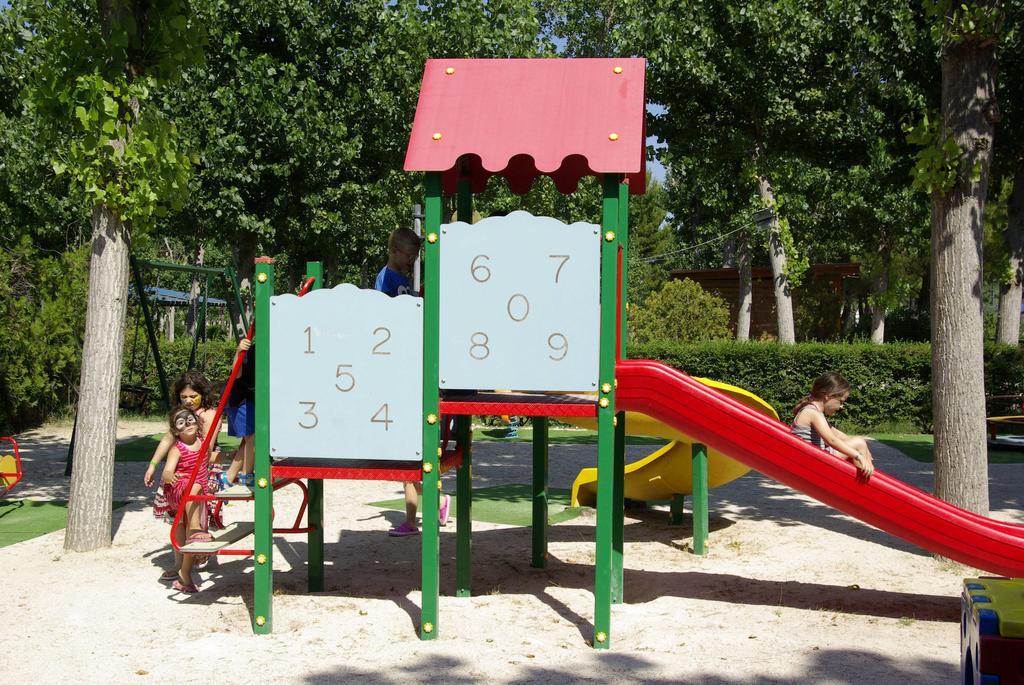 Villaggio Albatros Resort Лезина Экстерьер фото